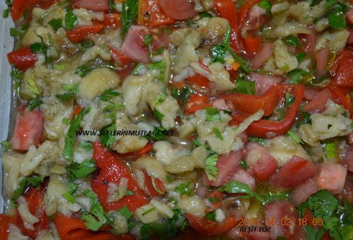 közlenmiş patlıcan salatası