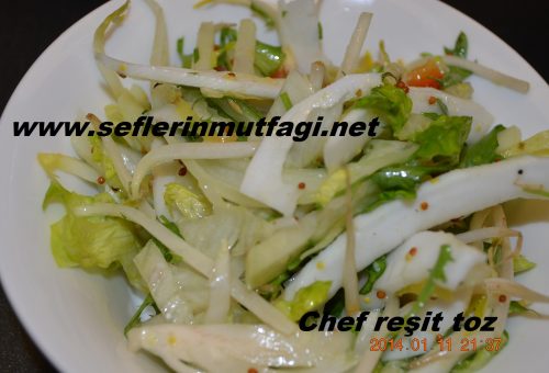 Soya filizi salatası