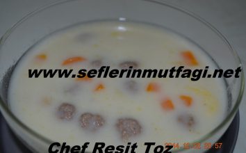Köfteli yoğurt çorbası